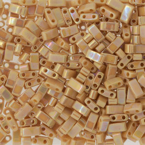 Half-Tila-Bead-0488-HTL488